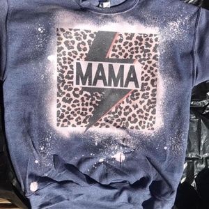 Mama sweatshirt bleached